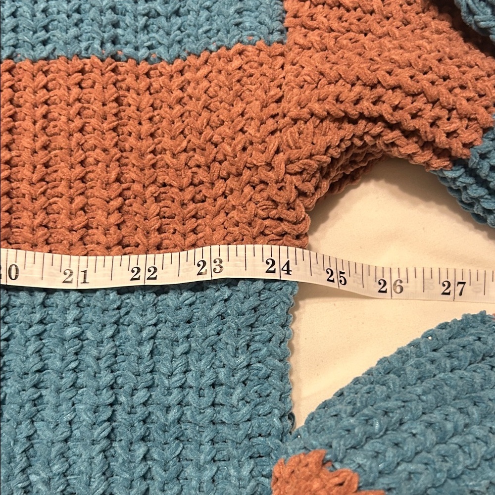 POL Sweater in Brown and Blue - Picture 4 of 6